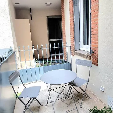 Апартаменты Grand Avec Terrasse - Gare - Metro - Wifi